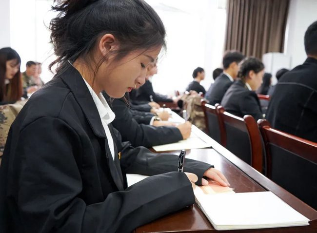 2026年成都新運(yùn)職業(yè)學(xué)校教學(xué)設(shè)施如何,教學(xué)設(shè)施多不