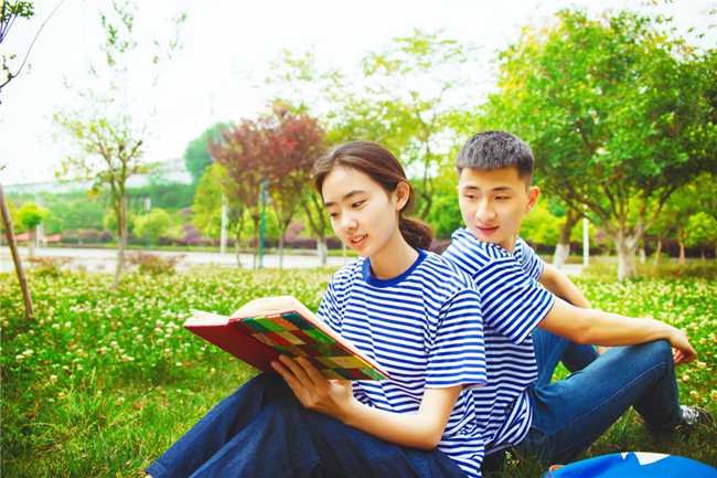 四川五月花技師學(xué)院2026年學(xué)費(fèi),各招生專業(yè)收費(fèi)標(biāo)準(zhǔn)