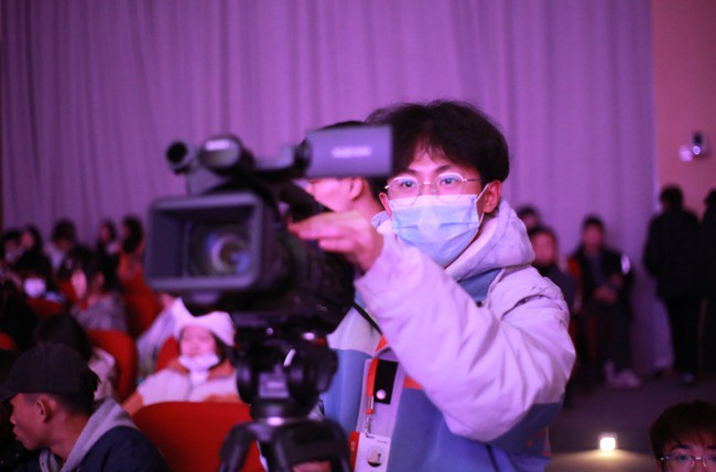 成都希望職業(yè)學(xué)校是公辦還是民辦,成都郫縣希望職業(yè)學(xué)校是公立還是私立