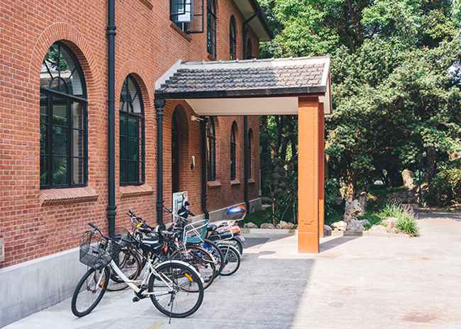 四川五月花技師學(xué)院畢業(yè)拿技師證書嗎,五月花畢業(yè)拿哪些證書